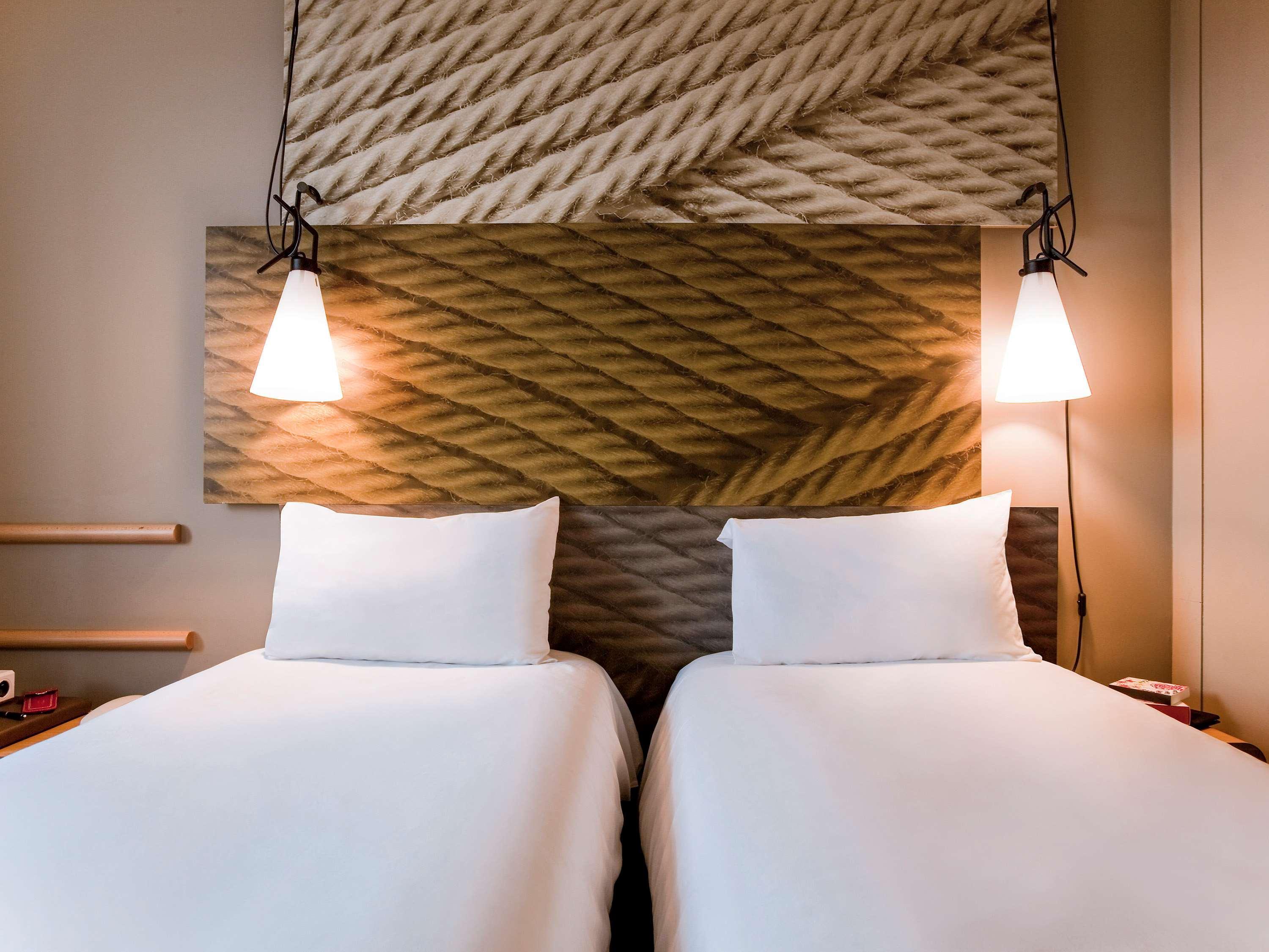 Ibis Paris Porte De Clichy Centre Eksteriør billede