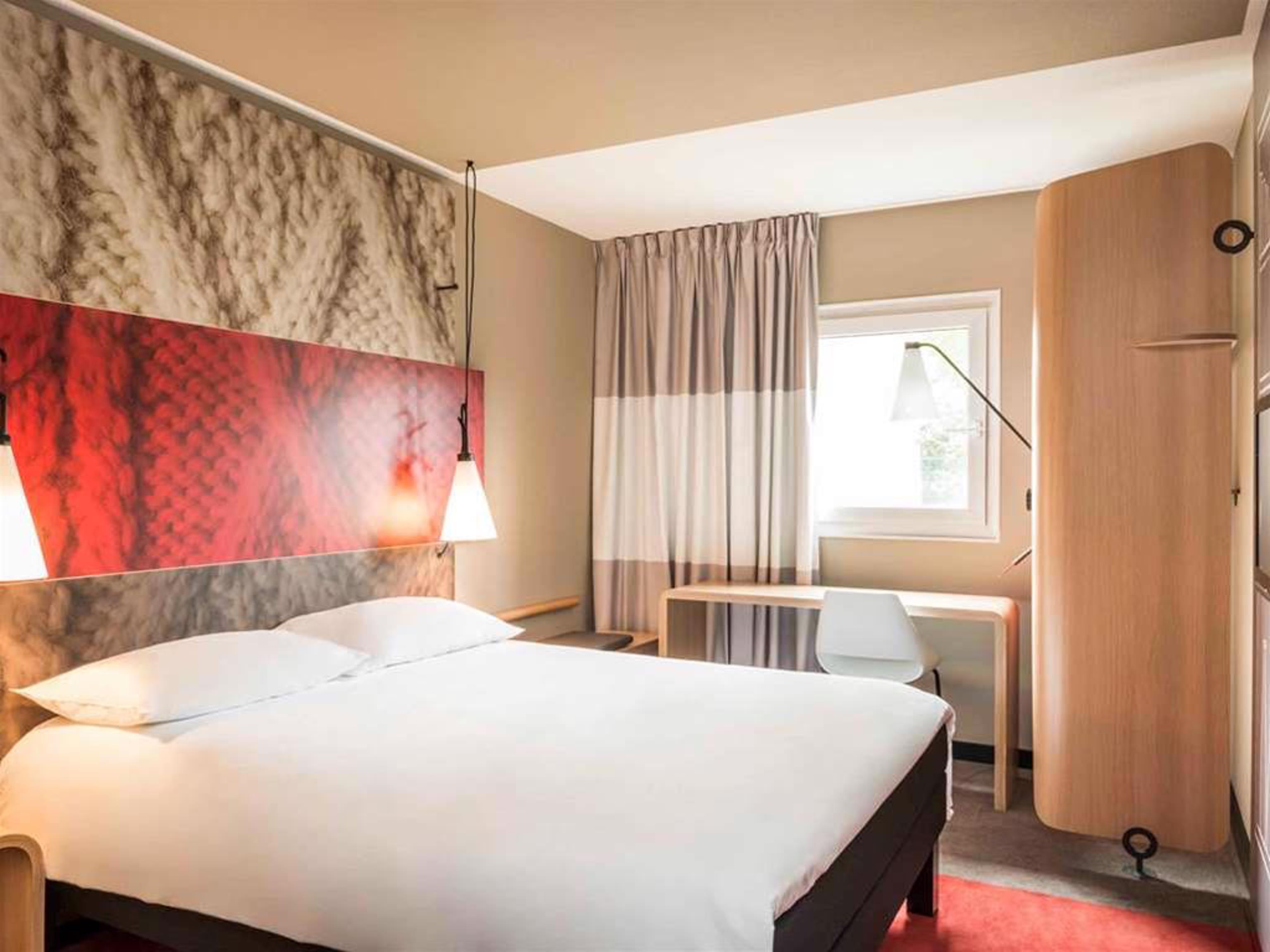 Ibis Paris Porte De Clichy Centre Eksteriør billede